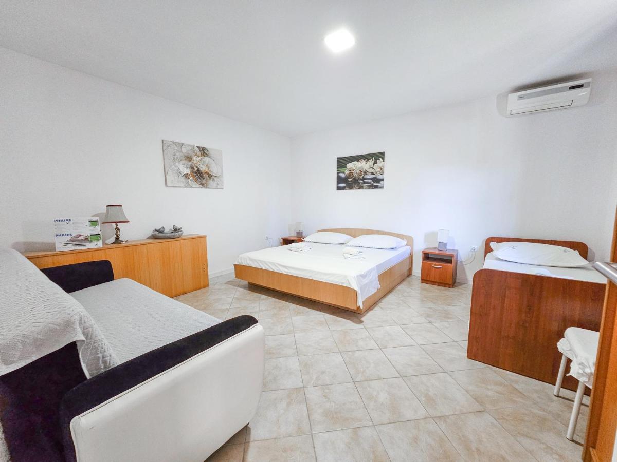 Apartments Vukovic Vanja Makarska Extérieur photo